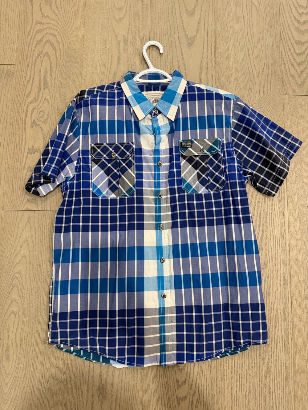 Men's Blue Plaid Short-Sleeve Button-Up Shirt